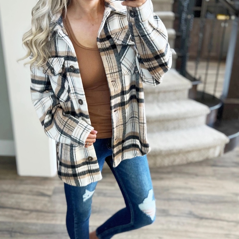 Black Plaid bust pocket Shacket